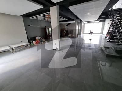 Luxury nonfurnished office space available for rent