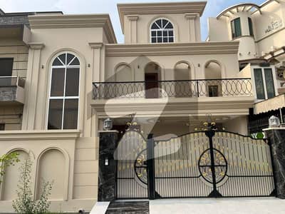 Reserve A Centrally Located Prime Location House Of 10 Marla In Canal View Housing Scheme