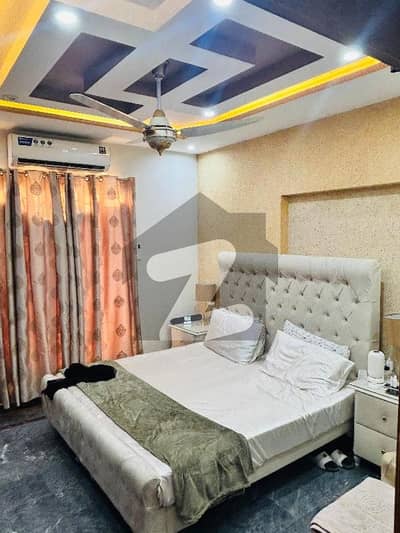 shahdab colony 5m used house double unit.  with 4 ele metres & solor available 10kv
