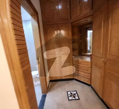Marble Flooring 5 Bedroom Full House 30x60 For Rent