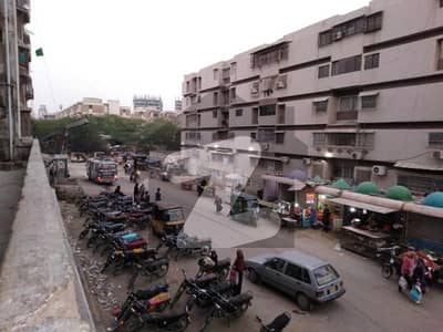 1200 Square Feet Flat In Gulshan-e-Iqbal - Block 13/D-3 For sale At Good Location