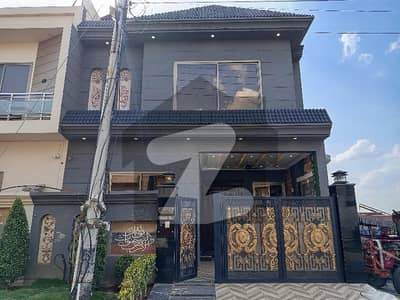 This Is Your Chance To Buy Good Location House In Garden Town Phase 3 - Block D Gujranwala