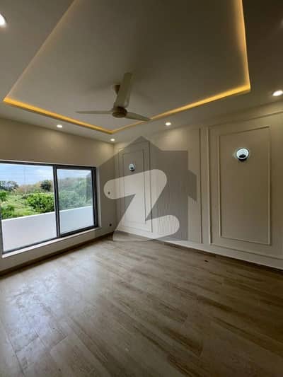 ڈی ۔ 12/1 ڈی ۔ 12,اسلام آباد میں 3 کمروں کا 4 مرلہ مکان 5.5 کروڑ میں برائے فروخت۔