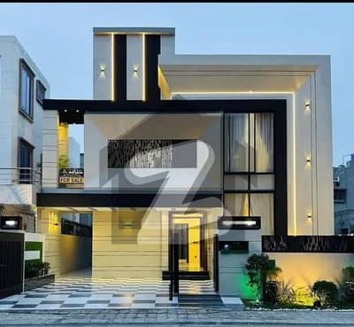 10 Marla Brand New Luxury Fully Furnished House Available For Sale In Bahria Town Lahore.