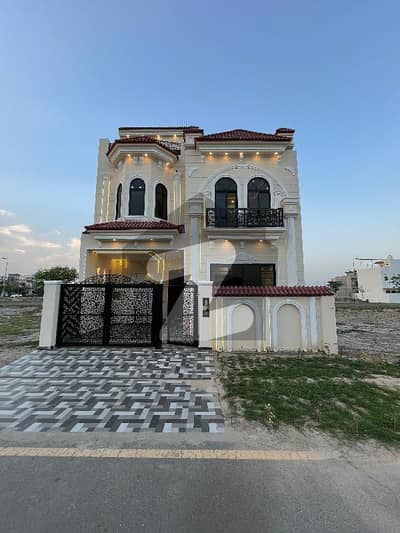 سٹی ہاؤسنگ فیز 1 سٹی ہاؤسنگ,ملتان میں 4 کمروں کا 5 مرلہ مکان 1.35 کروڑ میں برائے فروخت۔