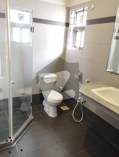 500 Yards Upper Portion For Rent