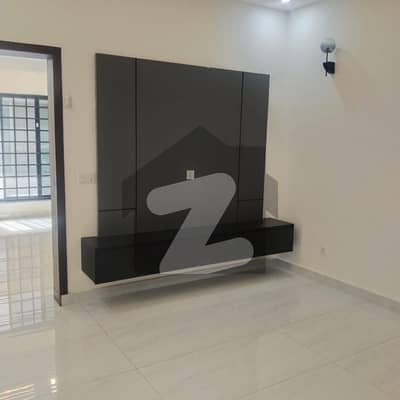 10 Marla Brand New First Entry House Available For Rent In Bahria Town Lahore Quaid Block Ajmair Group