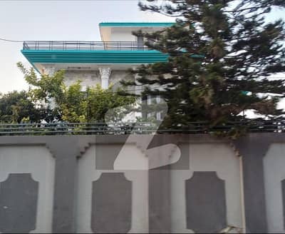 Beautiful Corner House+Plot (Commercial Prop) for Sale on Main Tulsa Road, Lalazar.