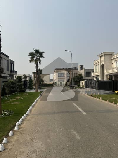 1 kanal Corner Plot on ideal location For Sale in DHA Phase 8 Ex Park View