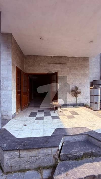 Prime Location 20 Marla House For Sale In Warsak Road Near Babu Ghari Stop