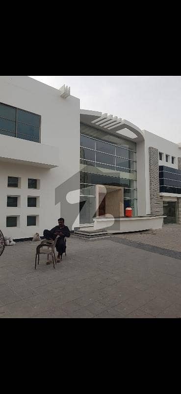 1000 YARDS   COMMERCIAL USED BUNGLOW FOR RENT CLIFTON BLOCK 7