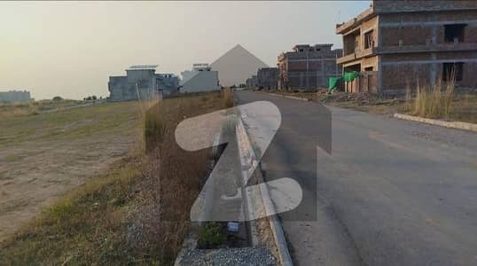 T Block 7 marla Develop Possession Prime Location plot For sale Gulberg Residencia Islamabad