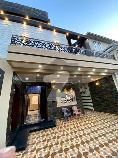 10 MARLA FULL HOUSE AVAILABLE FOR SALE IN CENTRAL PARK HOUSING SCHEME LAHORE