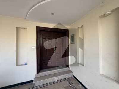 بحریہ انکلیو بحریہ ٹاؤن,اسلام آباد میں 5 کمروں کا 10 مرلہ مکان 1.6 لاکھ میں کرایہ پر دستیاب ہے۔