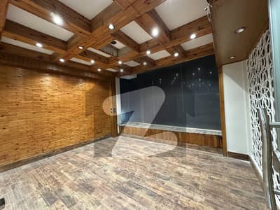 10 Marla 2nd Floor Commercial Office For Rent