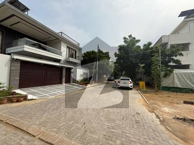 Best Investment 400 Sq Yards West Open Plot Block 2, Gulistan-e-Jauhar