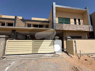عسکری 6 ملیر کنٹونمنٹ,کینٹ,کراچی میں 5 کمروں کا 12 مرلہ مکان 7.25 کروڑ میں برائے فروخت۔