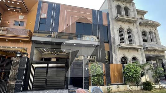سینٹرل پارک ہاؤسنگ سکیم لاہور میں 4 کمروں کا 5 مرلہ مکان 2.2 کروڑ میں برائے فروخت۔