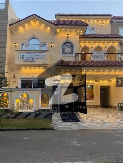 ایل ڈی اے ایوینیو لاہور میں 6 کمروں کا 10 مرلہ مکان 3.75 کروڑ میں برائے فروخت۔