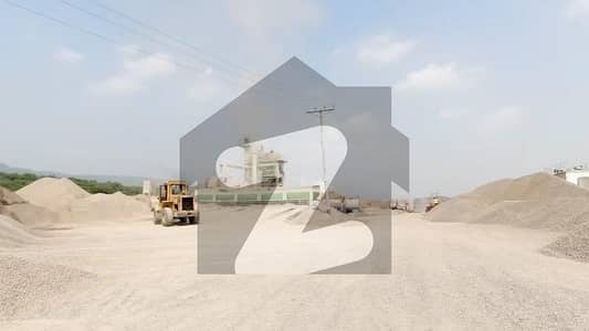 Residential Plot Of 1 Kanal Is Available In Contemporary Neighborhood Of C-15