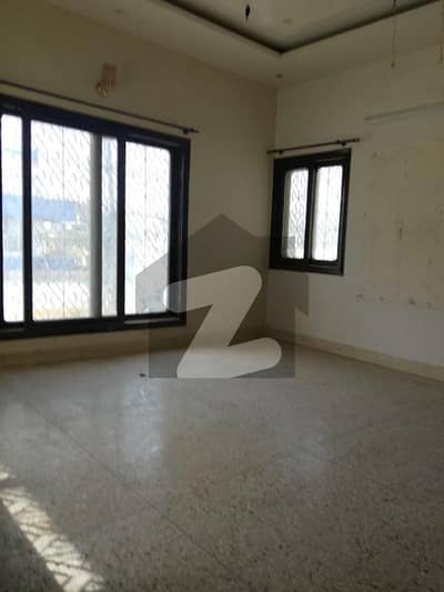 PRIME SILENT COMMERCIAL INDEPENDENT BUNGALOW DOUBLE STORY 10*-ROOM FOR RENT GULSHAN-E-IQBAL BLOCK 4 | MAIN 60 FT ROAD