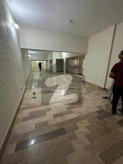 PRIME SILENT COMMERCIAL HALL SPACE FOR RENT GULSHAN-E-IQBAL BLOCK 5 | MAIN 60 FT ROAD