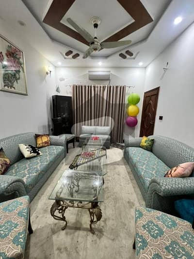 اے ڈبلیو ٹی فیز 2 ۔ بلاک ای۔1 اے ڈبلیو ٹی فیز 2,اے ڈبلیو ٹی آرمی ویلفیئر ٹرسٹ,رائیونڈ روڈ,لاہور میں 5 کمروں کا 10 مرلہ مکان 3.25 کروڑ میں برائے فروخت۔