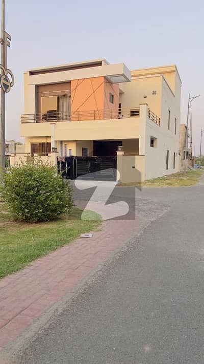 فیصل کاٹیج فیز 2 فیصل کاٹیجز,عسکری بائی پاس,ملتان میں 6 کمروں کا 8 مرلہ مکان 3.5 کروڑ میں برائے فروخت۔