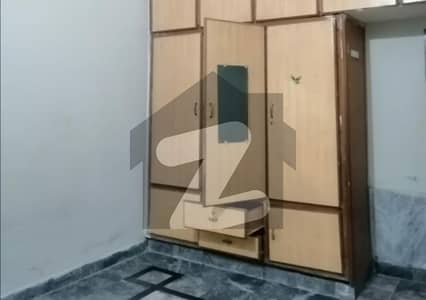 6 Marla Upper Portion In Model Town Of Lahore Is Available For rent