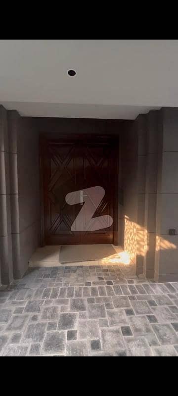HOUSE AVAILABLE FOR SALE