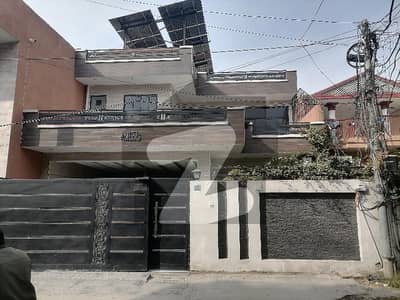 گلنار کالونی راولپنڈی میں 5 کمروں کا 9 مرلہ مکان 5.5 کروڑ میں برائے فروخت۔