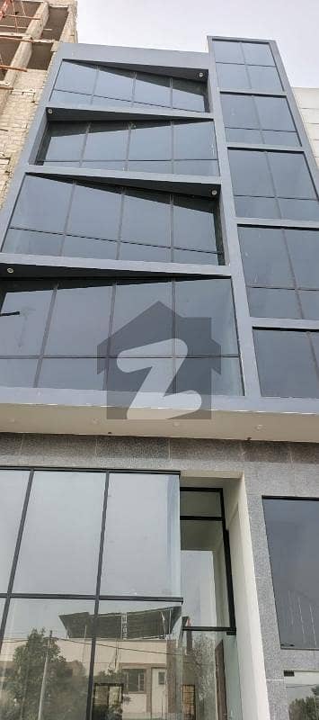 Prime Location Building Is Available For sale In Muslim Commercial Area