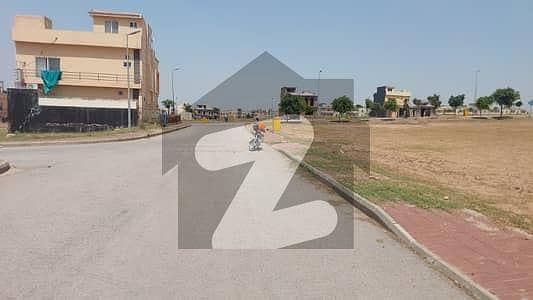 Plot For Sale In Bahria Town Phase 8 Sector M