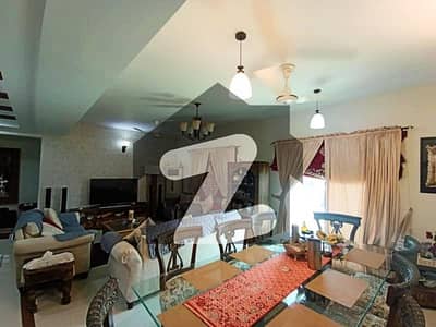11 Marla Modern 3-Bedroom Apartment With Spectacular View for Sale Askari 11, Lahore !