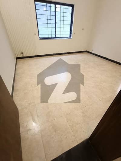 11 Marla House for Rent in Askari 11 Sector A Lahore | 5 Bed 6 Bath | Dual Kitchen | Servant Quarter