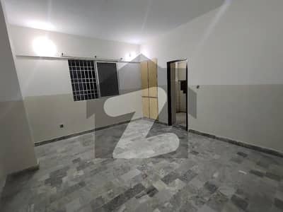 Prime Location 3 bed dd Leased Flat For Sell