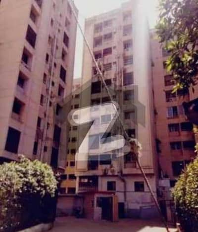 کلفٹن ۔ بلاک 1 کلفٹن,کراچی میں 3 کمروں کا 7 مرلہ فلیٹ 2.4 کروڑ میں برائے فروخت۔