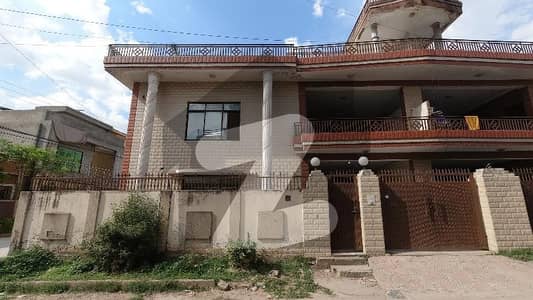 Spacious Corner House Is Available For sale In Ideal Location Of Gulraiz Housing Society Phase 2
