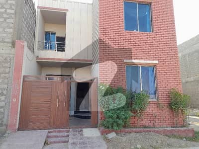Prime Location 120 Sq Yard House In Central Northern Bypass For Sale