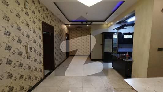 280gaz corner independent silent commercial banglow availaible for rent in gulshan block "5". 5 rooms in ground floor 2 big rooms on 1st floor Currently software house runs in it Parking available  Kitchen Parking available Rent demand* 250lac *Code(16362)*