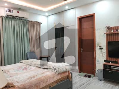 ڈی ایچ اے فیز 6 - بلاک سی فیز 6,ڈیفنس (ڈی ایچ اے),لاہور میں 4 کمروں کا 10 مرلہ مکان 4.35 کروڑ میں برائے فروخت۔