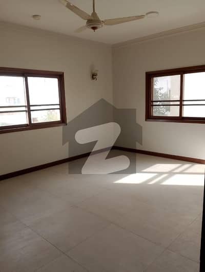 ڈی ایچ اے فیز 6 ڈی ایچ اے ڈیفینس,کراچی میں 6 کمروں کا 2 کنال مکان 9.8 لاکھ میں کرایہ پر دستیاب ہے۔