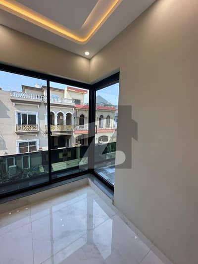 5 Marla Brand New House For Sale In Executive Block Park View City, Lahore