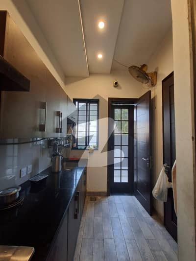 Main Boulevard 1 Kanal Portion For Rent