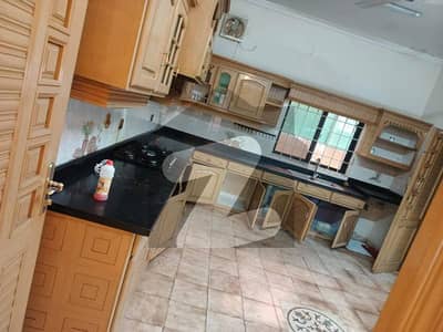 Beautiful House Available for Rent in Islamabad ! Location : F-11