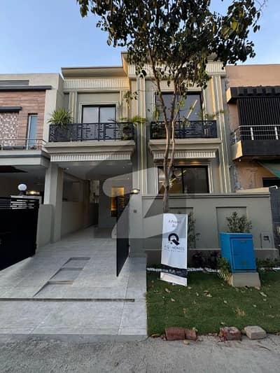 100% Original Ad - 5 Marla Brand New Architectural Masterpiece House For Sale