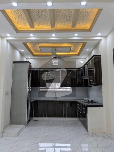 10 Marla Luxury Upper Portion With Gas Available For Rent In Bahria Town Lahore.