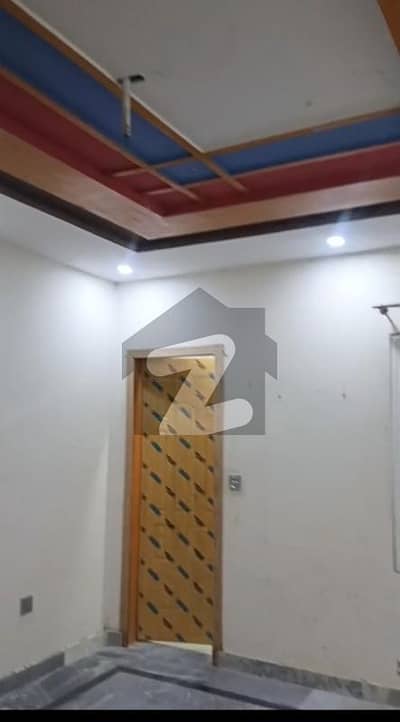 آفتاب گارڈن لاہور میں 3 کمروں کا 2 مرلہ مکان 40.0 ہزار میں کرایہ پر دستیاب ہے۔