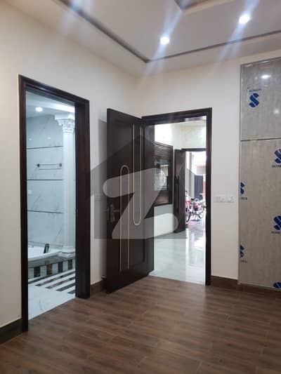 5 Marla Triple Storey House for Sale in Q Block Johar Town Phase 2 | 5 Beds | Double Kitchen | Prime Investment Deal
