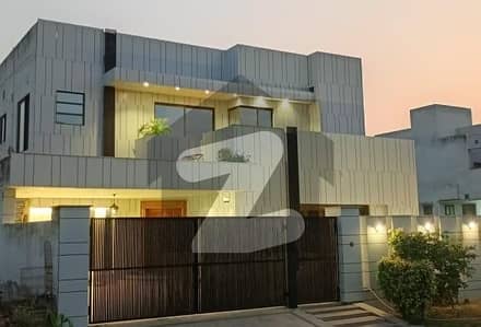 Imperial Garden Premium 1 Kanal Used Luxury House for Sale | Near Main Boulevard | Near Jalal sons